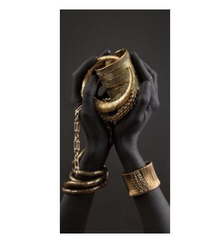 African Art Black Hands Holding Jewelry Canvas Paintings - Lumina shop