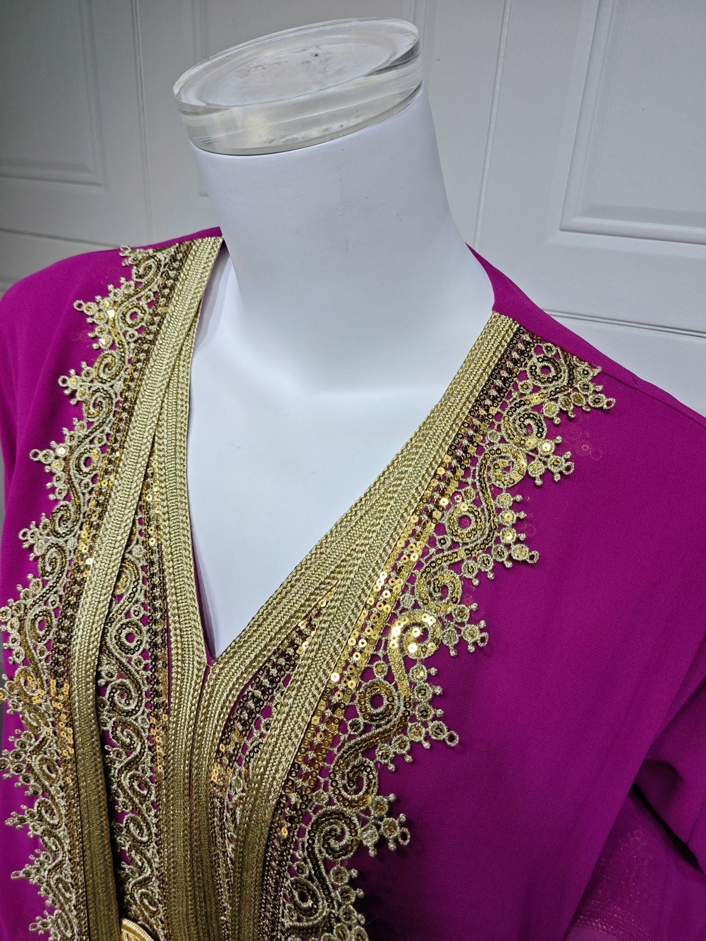 Muslim Dress Middle East with Belt – Elegant & Modest Traditional Wear | Luminashop