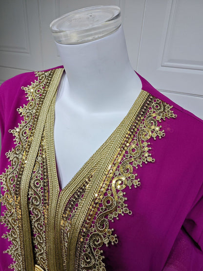 Muslim Dress Middle East with Belt – Elegant & Modest Traditional Wear | Luminashop