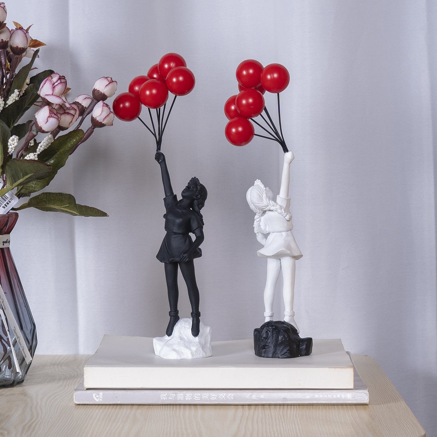 Little Girl With Balloon Art Sculpture Living Room Decorations Decoration Resin - Lumina shop